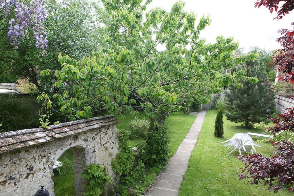 Le Nid De Rochefort Εξωτερικό φωτογραφία